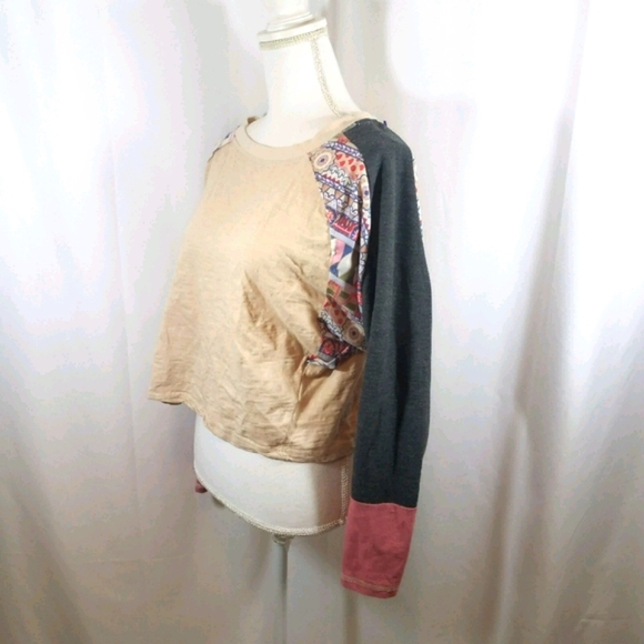 Umgee Cropped Abstract Top S - Picture 11 of 11